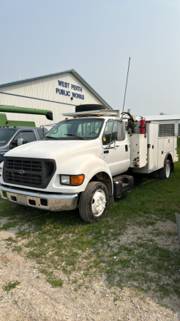 2001 FORD F650 SUPERDUTY SERVICE TRUCK