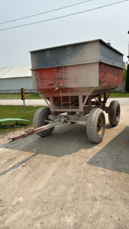 KILLBROS 350BU GRAVITY WAGON