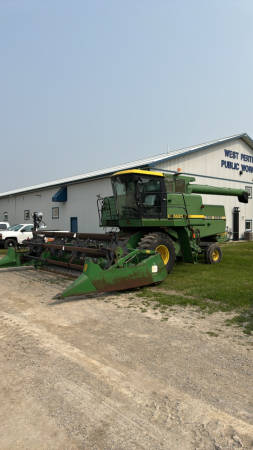 JOHN DEERE 6620 2WD DIESEL COMBINE AND 17FT FLEX HEAD