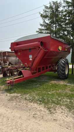 KILLBROS 1200 GRAIN BUGGY