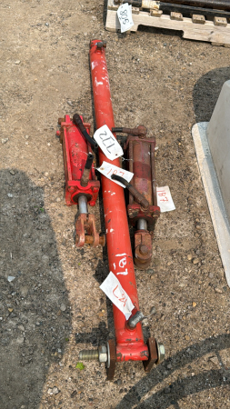 LOT OF 3 HYDRAULIC CYLINDERS