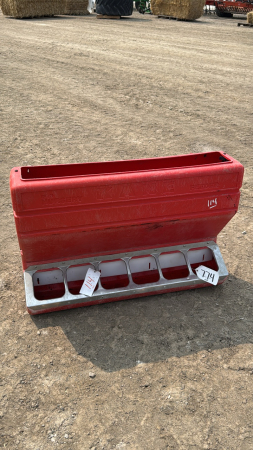 KANE 36IN POLY NURSERY FEEDER
