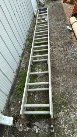 24FT ALUMINUM EXTENSION LADDER
