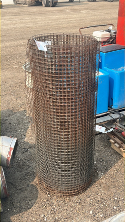 4FT HIGH ROLL OF 1IN STEEL SQUARE MESH