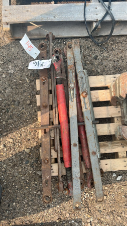 LOT OF 3PTH ARMS AND TOP LINKS