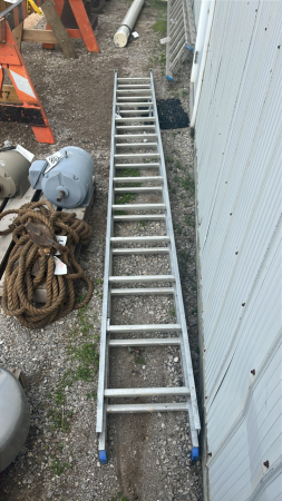 24FT ALUMINUM EXTENSION LADDER