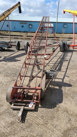 Harco 32ft Skeleton Bale Elevator