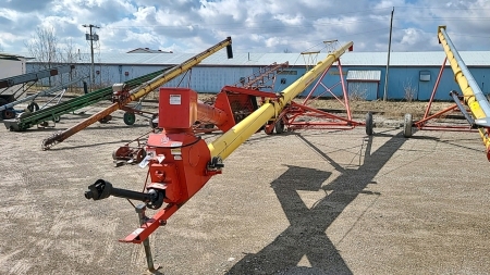 Westfield MK100-61 Auger w/Swing Auger