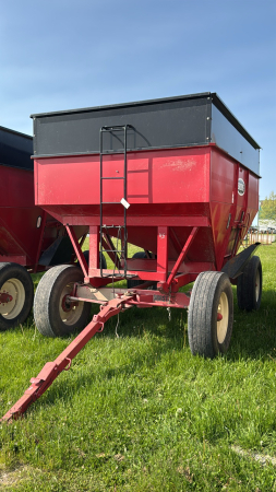 BRUNS 400BU GRAVITY WAGON