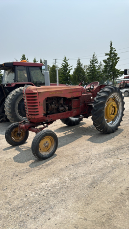 MASSEY HARRIS 333 GAS TRACTOR (NOT RUNNING)