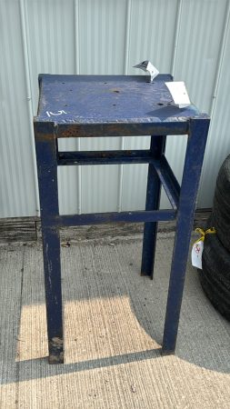 18IN X 18IN X 36IN WORK STAND