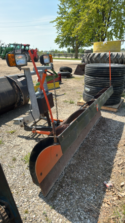 ARCTIC 8FT SNOWBLADE WITH HARNESS FOR PICKUP
