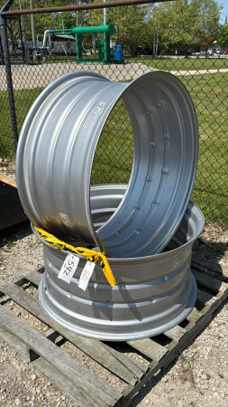 PAIR OF UNVERFERTH 16X34 DOUBLE BEVEL RIMS