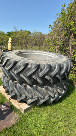 PAIR OF 18.4R42 TIRES ON RIMS