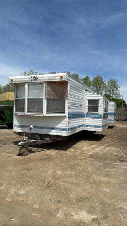 GENERAL COACH 40FT X 12FT PARK MODEL TRAILER
