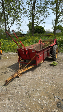 MASSEY FERGUSON #15 MANURE SPREADER