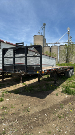 2001 LODE KING 40FT TRIAXLE FLATBED TRAILER