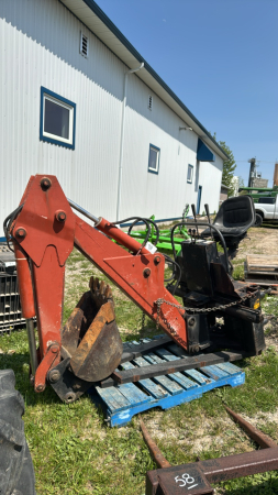 REAR MOUNT MELROE BACKHOE ATTACHMENT