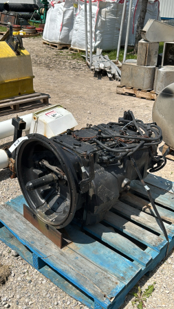 EATON FULLER 8LL TRUCK TRANSMISISON