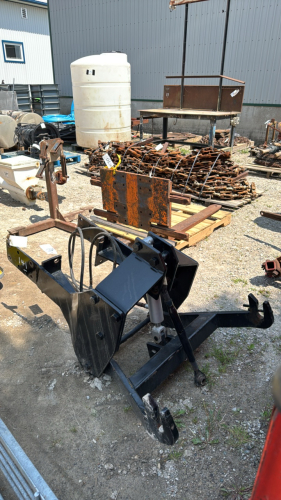 FRONT MOUNT TRACTOR HITCH
