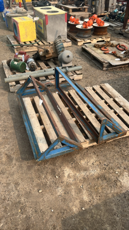 PAIR OF 48IN X 13IN SHELVES