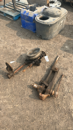ANTIQUE POST DRILL AND BLACKSMITH VISE