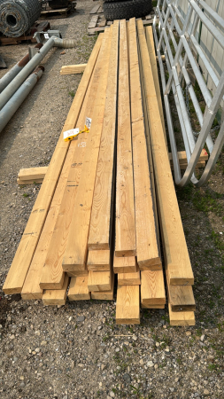 22 UNUSED 16FT 2X4'S