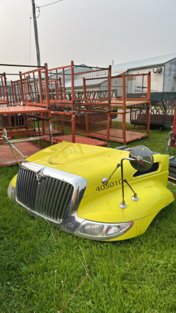 INTERNATIONAL TRUCK HOOD