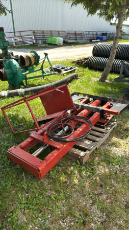 SKID STEER WORKING PLATFORM LOT