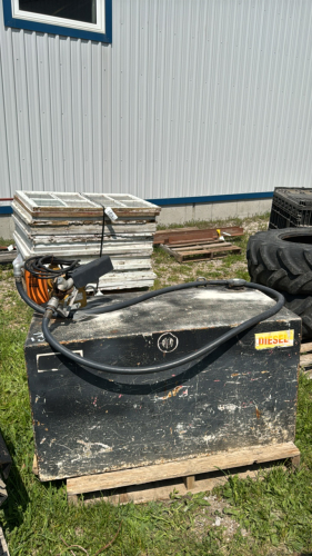80 GAL FUEL TANK FOR BACK OF TRUCK