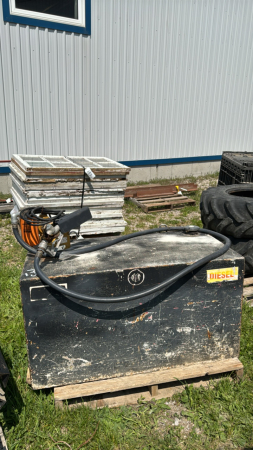 80 GAL FUEL TANK FOR BACK OF TRUCK