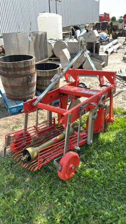 CHECCHI AND MAGLI SP50V 1 ROW POTATO DIGGER