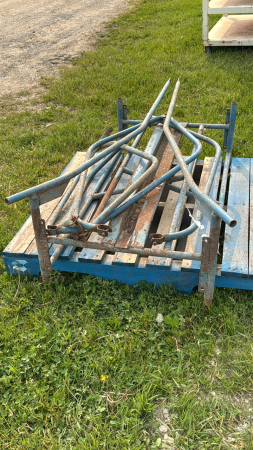 BALE DIVERTER FOR SKELETON BALE ELEVATOR