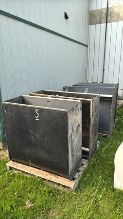 LOT OF 5-SINGLE SIDED 40IN HOG FEEDERS