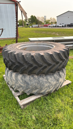 PAIR OF FIRESTONE 380/85R30 TIRES ON RIMS