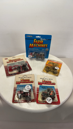Massey Ferguson Tractor 1/64 Lot