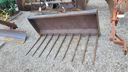 66in Manure Bucket