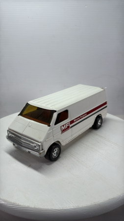 Metal Massey Ferguson Van