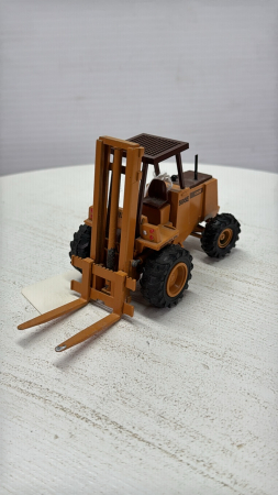 Case 586E Forklift