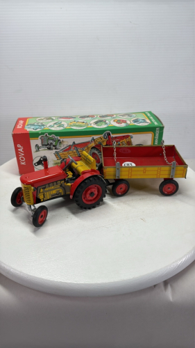 Zetor Tin Wind Up Tractor & Wagon