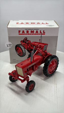 Farmall 140 Tractor