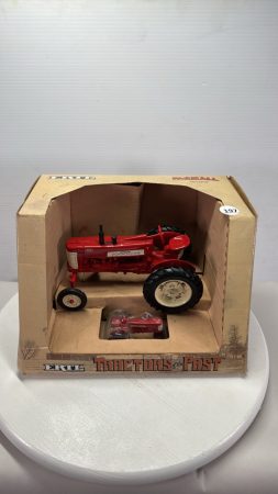 Farmall 350 Tractor