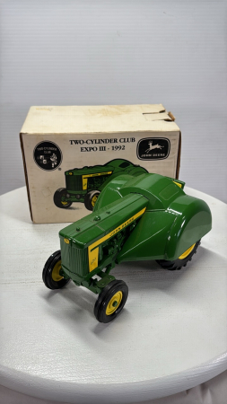 John Deere 620 Orchard Model Tractor