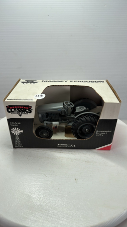 Ferguson T0-20 Tractor