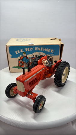 Allis Chalmers D19 Tractor