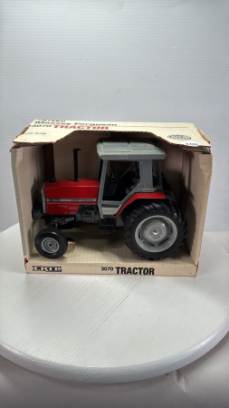 Massey Ferguson 3070 Tractor