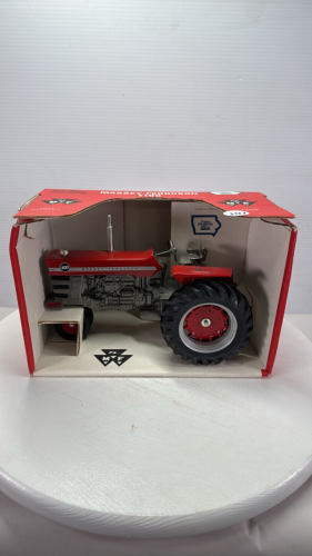 Massey Ferguson 1100 Narrow Tractor