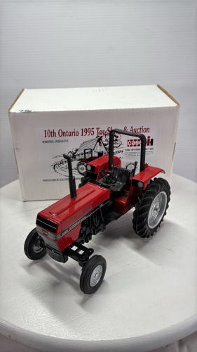 Case IH 695 Tractor