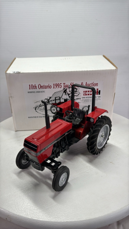 Case IH 695 Tractor