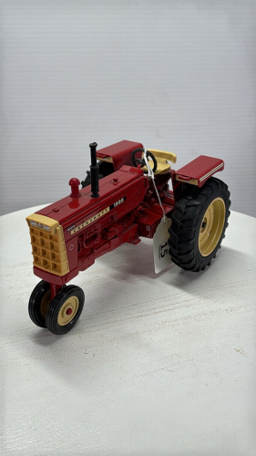 Cockshutt 1555 Tractor